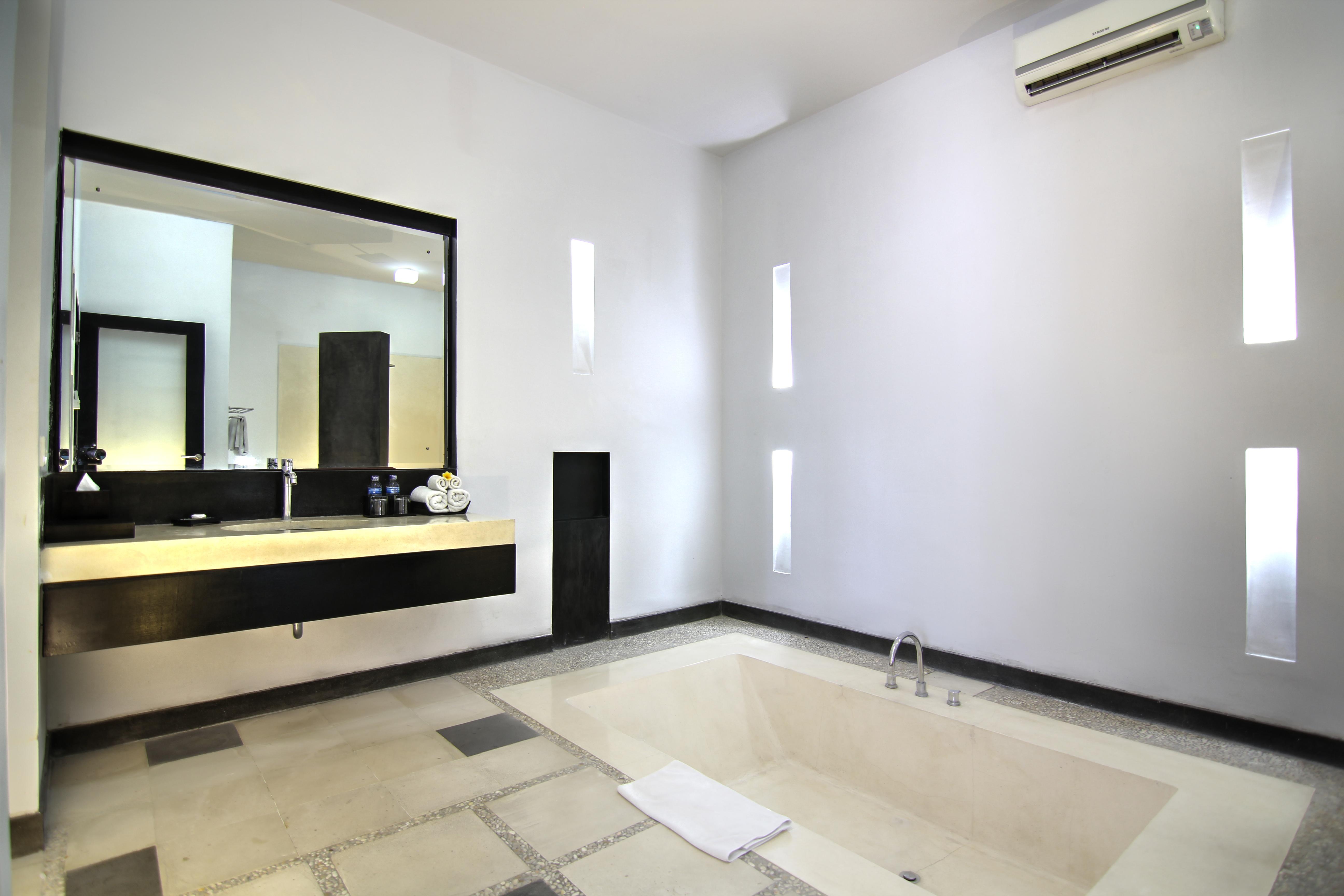 The Seminyak Suite - Private Villa Kuta Lombok Buitenkant foto